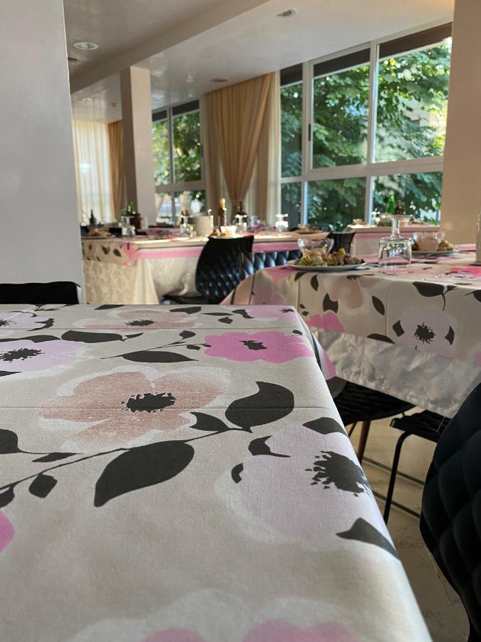 Hotel Mon