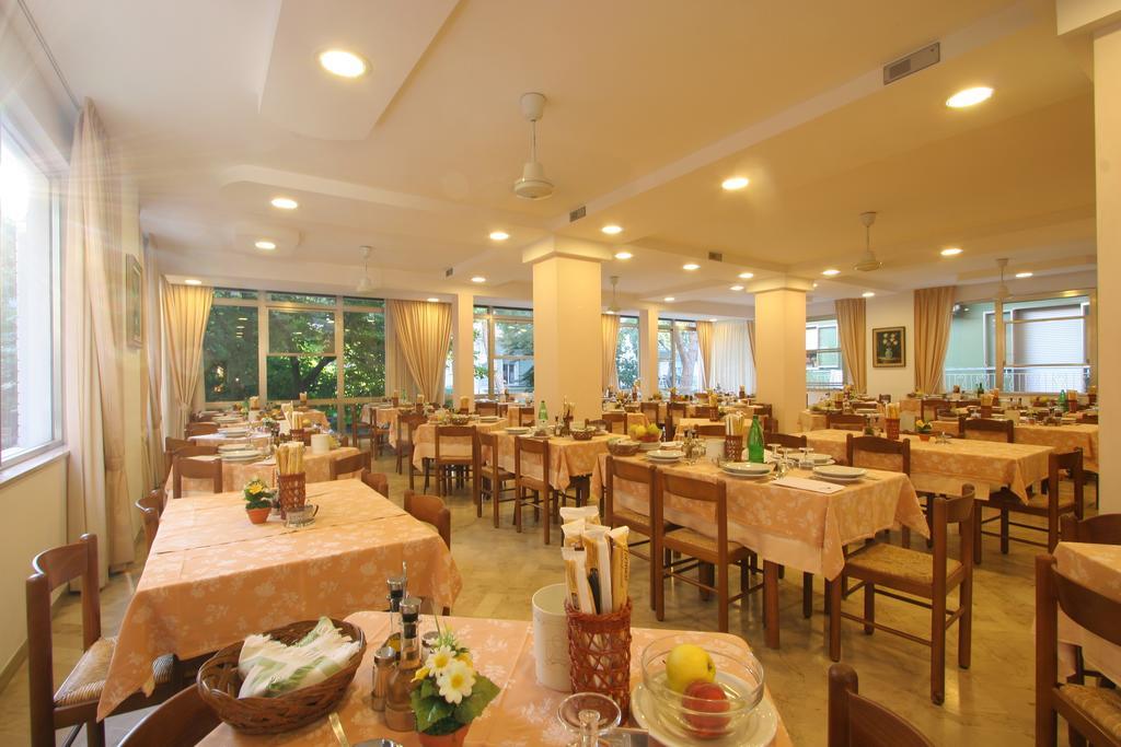 Hotel Mon 2*